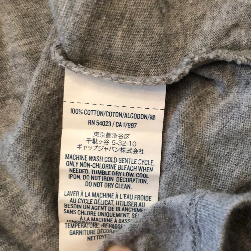 Old Navy Girls Graphic Penguin Dolman Top in Gray Size 8